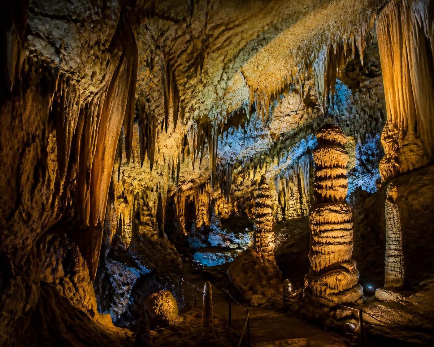 découvrez les plus belles grottes du gard et explorez des merveilles souterraines incontournables, entre stalactites, stalagmites et formations uniques.