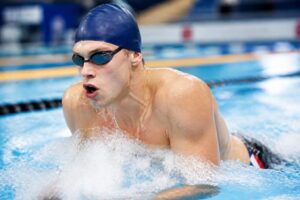 découvrez l'âge, la taille et le parcours impressionnant de léon marchand, le jeune nageur français prometteur qui fait sensation dans le monde de la natation.