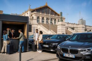 découvrez les services de location de voiture chez sixt à la gare saint charles de marseille. comparez les avis clients pour faire le meilleur choix pour votre déplacement.